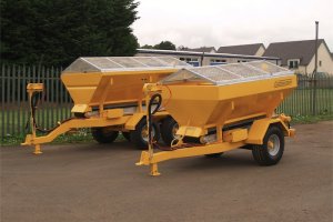 2.5m and 3.5m Towed Spreaders